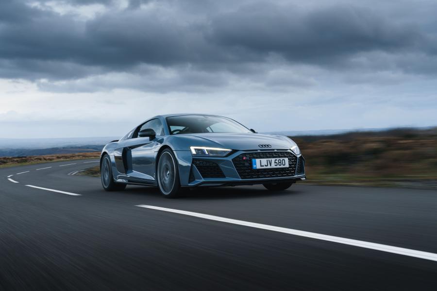  Audi R8 V10 Performance 2019 года  (UK) (фото 77 из 136)